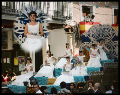 Fiestas 2008
Carroza de la reina y damas, del año 2008.
Reina: Rita Fernández.
Damas de honor: Estela Tacero, Pilar Aguilar, Mª Ángeles León,  Mª Elvira Espada, Rocío Roncero y Gema Mª Lázaro. 

Palabras clave: reina  damas 2008.