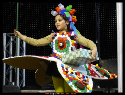Muy original
Primer premio en el carnaval infantil. Muy original, creado con tapones de plástico.
Carnaval infantil 2016
Palabras clave: carnaval infantil 2016