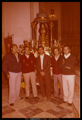  junta del santo niño
Junta del Sto Niño del año 1979. Por la izquierda, Manolo Martín, Juan Novillo, Antonio Portillo, Pepe García y Eugenio Moya.

Palabras clave: Junta del Sto Niño del año 1979