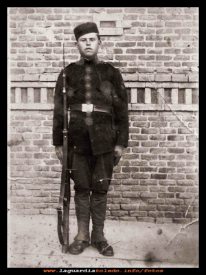La mili
Aurelio García Muñoz en la mili 1923.
Palabras clave: la mili 1923