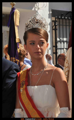 Reina de las Fiestas 2009
No la vimos triste, pero sí melancólica. Rosana Mascaraque antes de dejar el cargo como Reina 2009.
