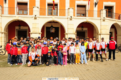 31 de Mayo de 2008. I Marcha Infantil Mountain Bike organizada por la C.D.E. Mountain Bike "Los Arrieros" de La Guardia
[url=http://perso.gratisweb.com/javito82/][color=blue][b][i]Web de la C.D.E. Mountain Bike "Los Arrieros" de La Guardia[/color][/i][/b][/url] 
