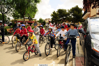 31 de Mayo de 2008. I Marcha Infantil Mountain Bike organizada por la C.D.E. Mountain Bike "Los Arrieros" de La Guardia
[url=http://perso.gratisweb.com/javito82/][color=blue][b][i]Web de la C.D.E. Mountain Bike "Los Arrieros" de La Guardia[/color][/i][/b][/url] 
