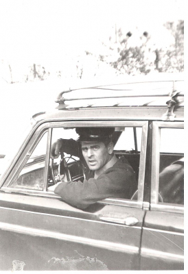 Taxista en 1970
Juan Bautista López “patojo” cuando estaba de taxista en Madrid. Año 1970.
Palabras clave: taxista  1970 juan bautista patojo