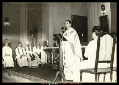 toma de posesión
Toma de posesión de D. Marcelino, de la parroquia de La Guardia, el 20 Julio del 1975
Palabras clave: Toma de posesión de D. Marcelino