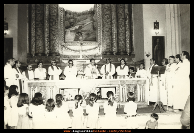  toma de posesion
Toma de posesión de D. Marcelino, de la parroquia de La Guardia, el 20 Julio del 1975
Palabras clave: Toma de posesión de D. Marcelino