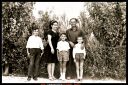 Nombre del archivo=La familia~4.jpg
Tamaño del archivo=377KiB
Dimensiones=1215x808
Fecha añadida=F d, Y La familia~4.jpg