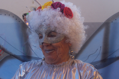 10 de Febrero de 2008. Desfile de Carnaval. Comparsa comarcal
Como puede verse, para el Carnaval no hay edades
