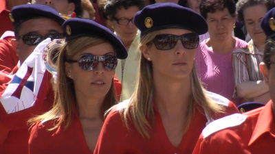 Día 24/9/10
La novedad: chicas en la bada de cornetas y tambores
