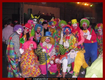 El Show del Cuchi
Ganadores del primer premio de comparsas en el baile de carnaval, 25 de febrero de 2012.
Palabras clave: cuchi carnaval