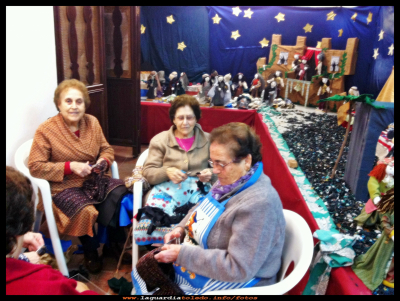 Preparando el Belén
Noviembre de 2014. Eugenia, Tomasa y Luci.
Palabras clave: belen