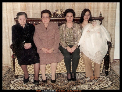 Familia guardiola que fue de cinco generaciones. Tatarabuela, bisabuela, abuela, madre, hija.
Palabras clave: familia cinco generaciones