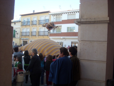 Manteo de peleles. 13 de abril de 2009
Palabras clave: manteo peleles
