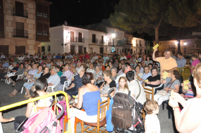 ¡¡¡Bingo!!!
Después de más de setenta bolas en juego, Valentín Navarro canta bingo. Enhorabuena al ganador
Palabras clave: bingo tradiciones al fresco 2012 valentin navarro