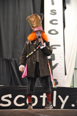 Iván, presentador del desfile infantil
Desfile de carnaval infantil el sábado por la tarde en el pabellón. 16-2-13
Palabras clave: Iván, carnaval infantil 2013