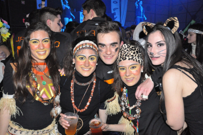 Baile de carnaval en el pabellón. 16-2-13
Palabras clave: carnaval 2013 pabellon