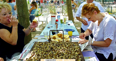 Jean del Castillo - Francia - IV - Fiesta de los caracoles en Bompas: Disfrutando de los caracoles, están exquisitos
Para chuparse los dedos.

Palabras clave: Jean del Castillo - Francia - VIII - Disfrutando de los caracoles; están exquisitos
