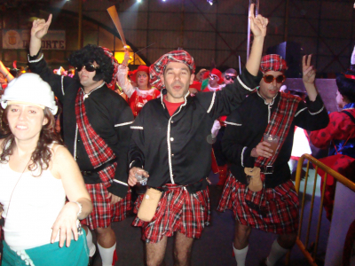 Follow the leader... Carnaval 2011
... sigame!
Palabras clave: escoceses Follow the leader