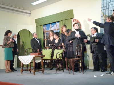 TEATRO
"Usted tiene ojos de mujer fatal"
Palabras clave: teatro la rosaleda usted tiene ojos de mujer fatal