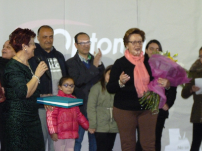 Galardón a la mujer trabajadora
Entrega galardón a Isabel Guzman Lopez
