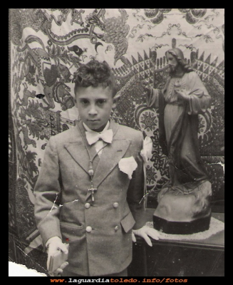 1º Comunión
Rafael Campaya, en su primera comunión, año 1952  

Palabras clave: Rafael Campaya, en su primera comunión