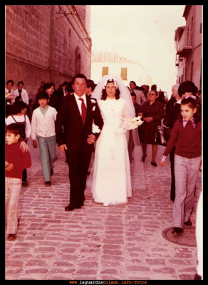  Boda
Años 70, boda de Cristobal y Mari Guzman,

Palabras clave:  boda