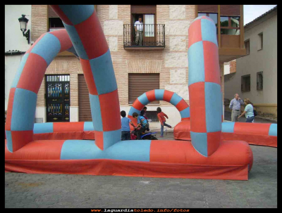 día del niño 3
 28 de Septiembre del 2009, es el día dedicado a los niños, en las fiestas de La Guardia.
Palabras clave: día dedicado a los niños