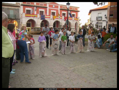día del niño 7
 28 de Septiembre del 2009, es el día dedicado a los niños, en las fiestas de La Guardia.

Palabras clave:  Día dedicado a los niños