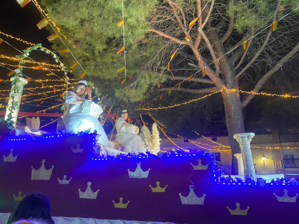 Desfile nocturno
Carroza de las reinas 2024
