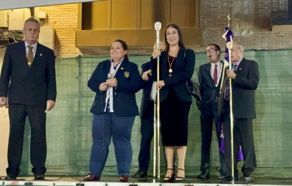 Subasta de las banderas y bordones
