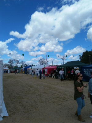 Feria de abril 2016
Casetas preparadas en el campo de fútbol para pasar un gran día de feria. Gracias al Trajín por esta organización de gran éxito.
Palabras clave: feria de abril el trajin