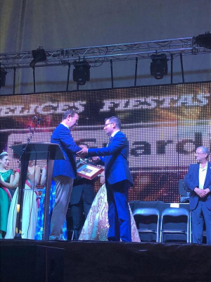 Pregón
El alcalde, Javier Pasamontes, saludando al pregonero 2018, Cristóbal López Tejero
