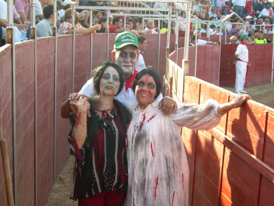 Zombies en los toros
Palabras clave: peña timbales zombies