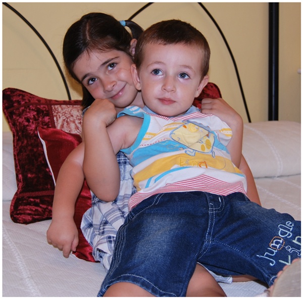 Lucia Y Adrián Gonzalez Martin-Tembleque
El Orgullo Para Su Tio.
