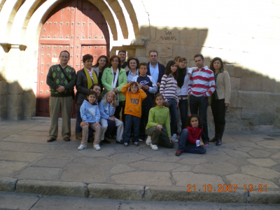 Excursion a salamanca
Algunos miembros del coro parroquial en salamanca
Palabras clave: excursion del coro