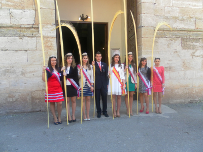 Reina, Damas y Mantenedor en el Domingo de Ramos 2012.
