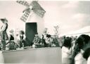 Carroza  El molino, fiestas 1971.jpg