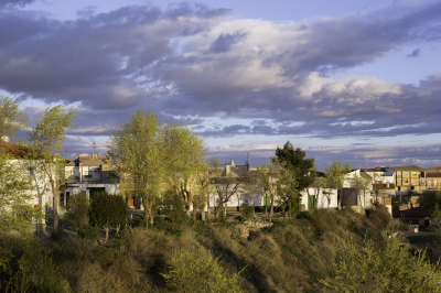 Las Cercas
Imagen del barrio de Las Cercas del Cura en una tarde de otoño.
Palabras clave: cercas
