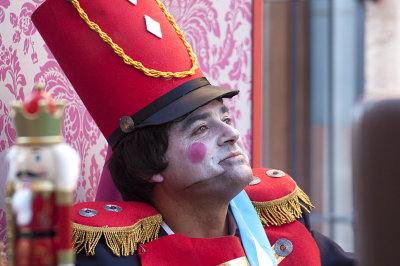 JUEGA CONMIGO III ( El conductor de la carroza.)
Palabras clave: el trajin, carnaval, juega conmigo.