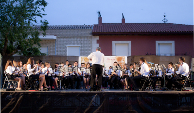 CONCIERTO BANDA MUNICIPAL AURELIO MASCARAQUE. (27-05-2012)
Palabras clave: Banda municipal escuela de música.