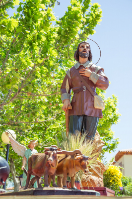 Procesión de San Isidro. (15 de Mayo de 2015)
Imagen de San Isidro en el Paseo del Norte bendiciendo los campos .
Palabras clave: san isidro, procesión