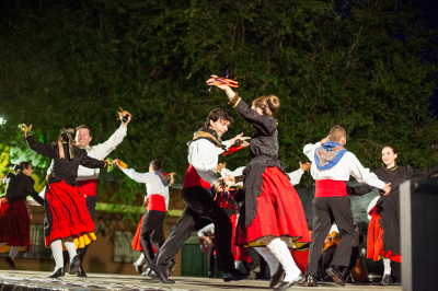 Aires de Ronda de Carpio de Tajo
Fiestas de Castilla la Mancha 2015. Grupo Aires de Ronda de Carpio de Tajo.
