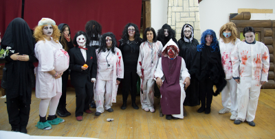 La casa del terror 2013 (A.J. El Trajín)
Algunos de los componentes de la asociación "el trajín" en la casa del terror.
Palabras clave: la casa del terror , el trajin