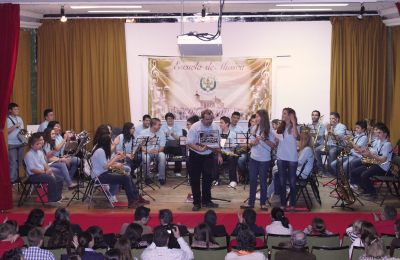CELEBRACIÓN DE SANTA CECILIA (PATRONA DE LA MÚSICA) 24-Noviembre-2012
 Concierto audición de la escuela de música "Aurelio Mascaraque"  donde su director Julián Camacho Maroto fue homenajeado por parte de alumnos y músicos de la escuela.
Palabras clave: Banda municipal, santa cecilia