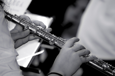 La vida sin música seria un error. ( Nietzsche)
Imagen tomada en el concierto de la banda municipal del día 6 de Diciembre de 2011.
ASOCIACIONES MUSICALES: Banda Municipal
Palabras clave: Banda municipal escuela de música.