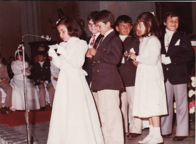 COMUNIONES DE 1979
LAS COMUNIONES DE LA GUARDIA DE 1979. ESTA FOTO A PARTE DE SER DE COMUNION, TIENE DE ESPECIAL QUE ESTA JOSE MARÍA, PARA TODOS AQUELLOS QUE CONVIVIMOS CON EL, QUEDE EN NUESTRO RECUERDO.
Palabras clave: COMUNIONES 1979