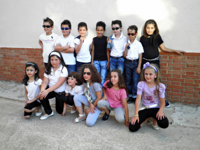 MUSICAL GREASE-FIN CURSO 2012
Alumnos 2º-A antes de actuar.
Arriba:  Ismael, Guillermo, Alvaro, Luisma, Alberto, Alejandro y Ainoa.
Abajo:  Maria Gonzalez, Laura, Yolanda, Maria Guzman, Olga y Andrea.
