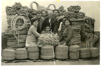 Cordeleros
Familia dedicada a dicho oficio
Palabras clave: cordeles 