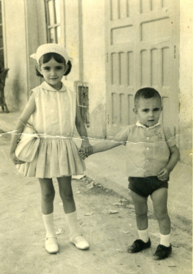 Domingo de paseo
Niños pasean por la Calle Mayor
Palabras clave: niños, Goñiz, Cabiedas