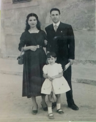 1956
Año 1956 Pepa con sus tíos Marín linares y Teo
Palabras clave: pepa marin linares y teo